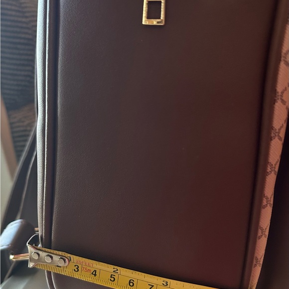 Crossi  Backpack - Picture 8 of 8